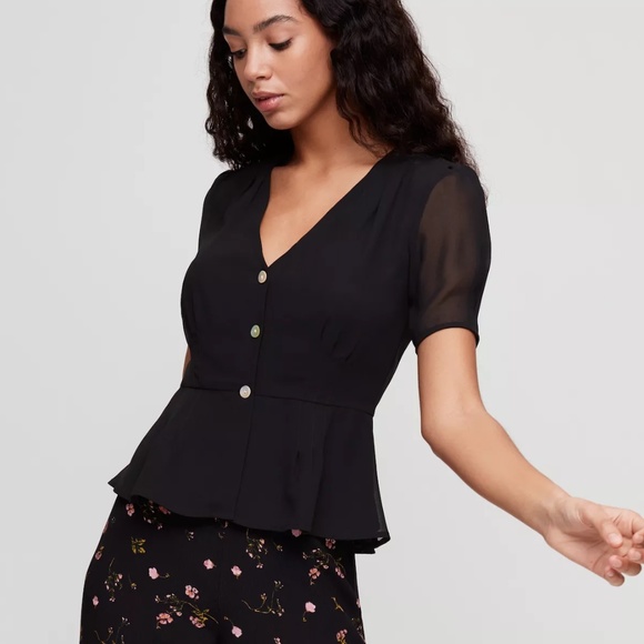 Aritzia Wilfrid Button-Front Blouse (71152) - Picture 7 of 7